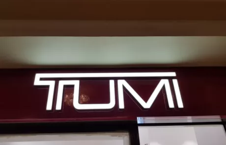 tumi